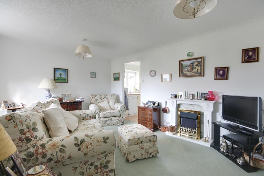 Property for Sale, East Wittering 37 Windmill Court Baileys Estate Agent